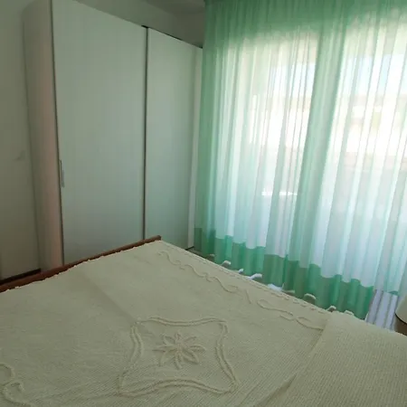 Apartman Eva 54 *